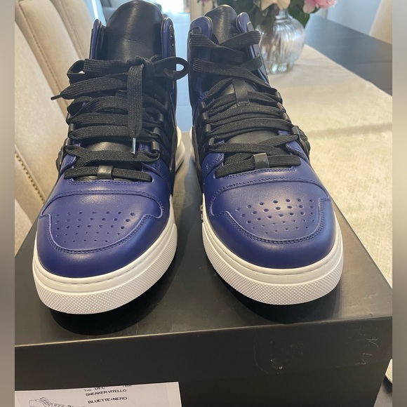 Versace Men’s Two Tones Leather Medusa High Top Sneakers - Picture 3 of 9